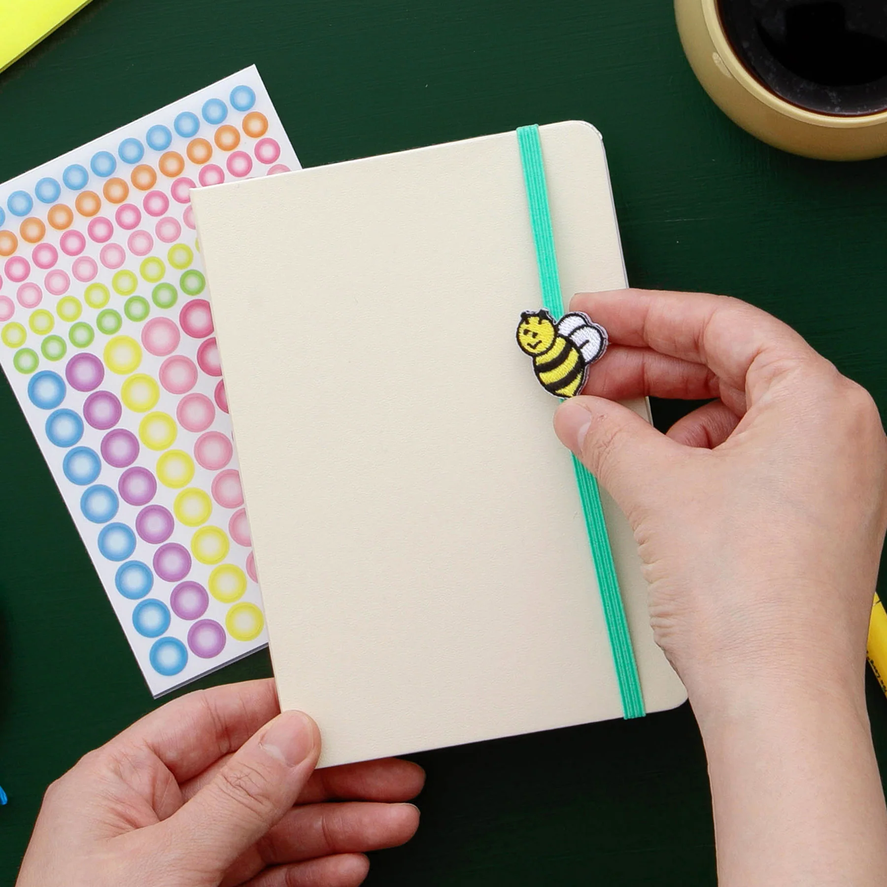 2026 Weekly Planner Honeybees A6 - Image 13