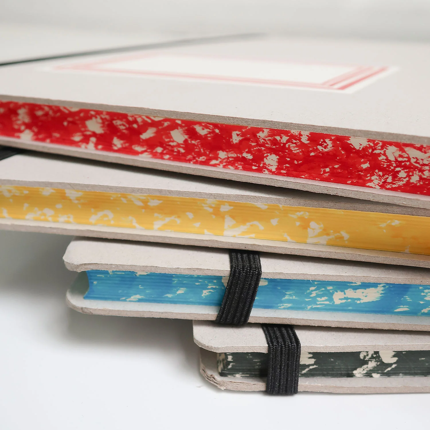Cardboard Notebook with Band /A6 (EMILIO BRAGA) - Image 11
