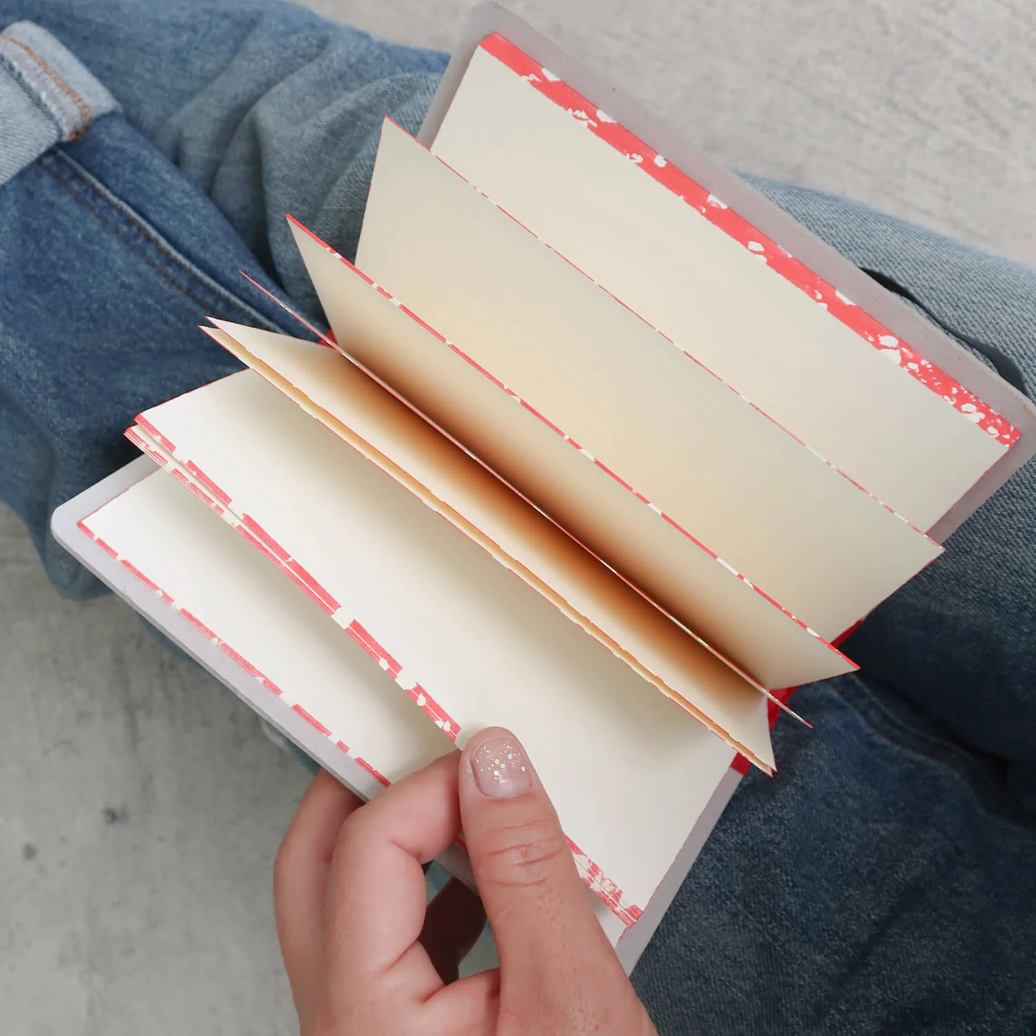Cardboard Notebook with Band /A6 (EMILIO BRAGA) - Image 14